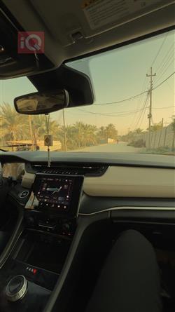 جیپ گراند شیرۆکی